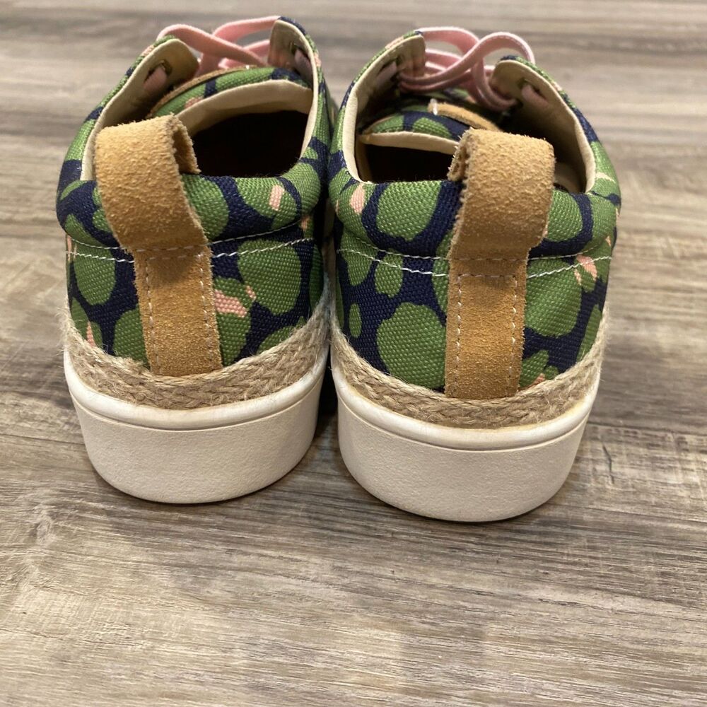 Spenco Women's Malibu Lace Sneaker in Bokeh Navy Size 9.5 - Picture 3 of 5